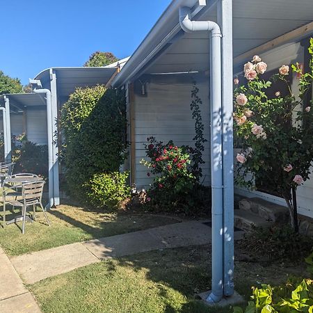 Canberra Ave Villas Queanbeyan Exterior foto